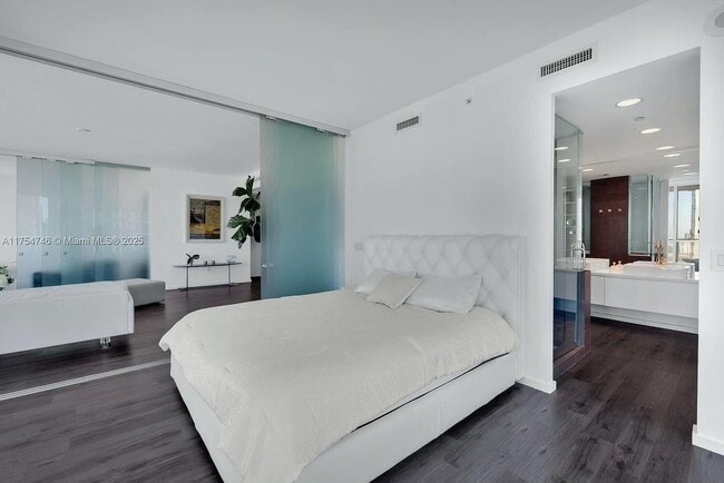 Photo - 1040 Biscayne Blvd Unit 2507