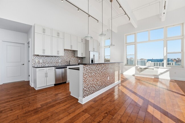 Building Photo - 1500 Washington St Unit 10Q