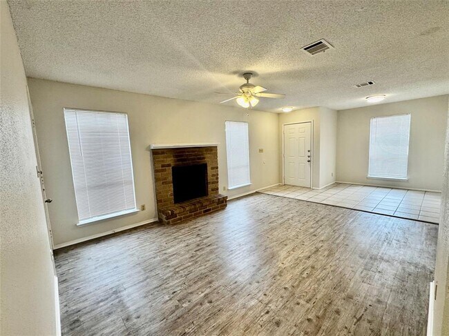 Photo - 9404 Teasdale Terrace