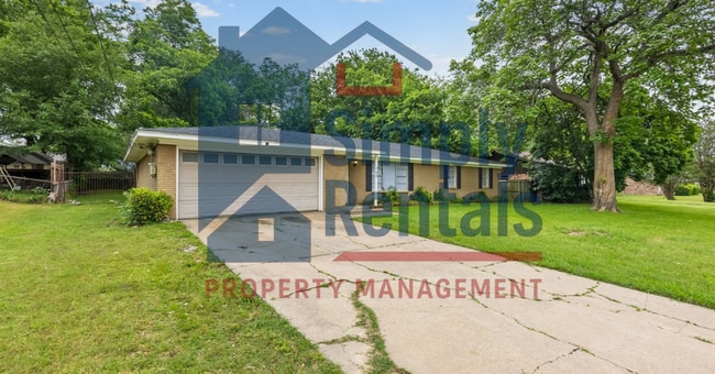 Photo - 705 Plano St