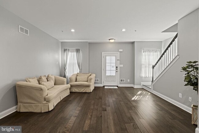 Photo - 428 Hurst St