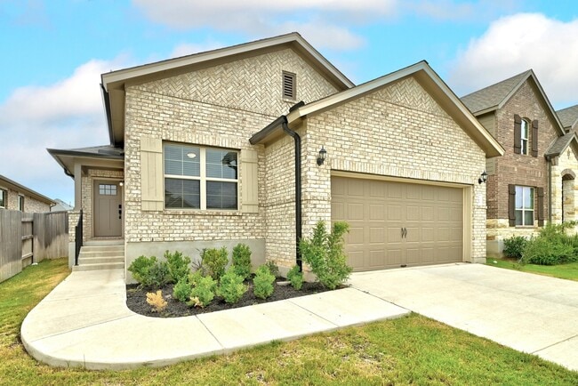 Photo - 149 Hackberry Ln