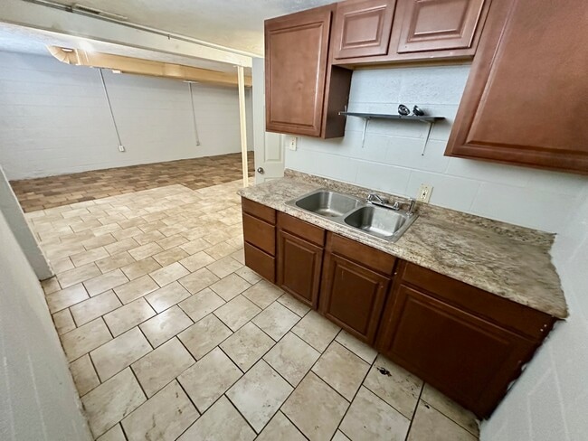 Photo - 1168 Tonawanda Ave Unit 1168