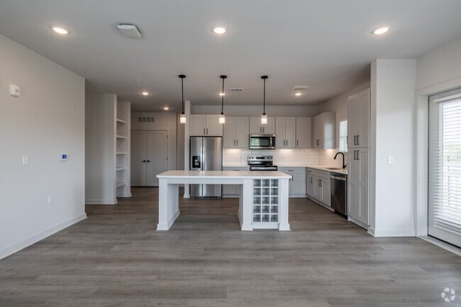 2BR, 2BA - 1,321SF - Dining Room