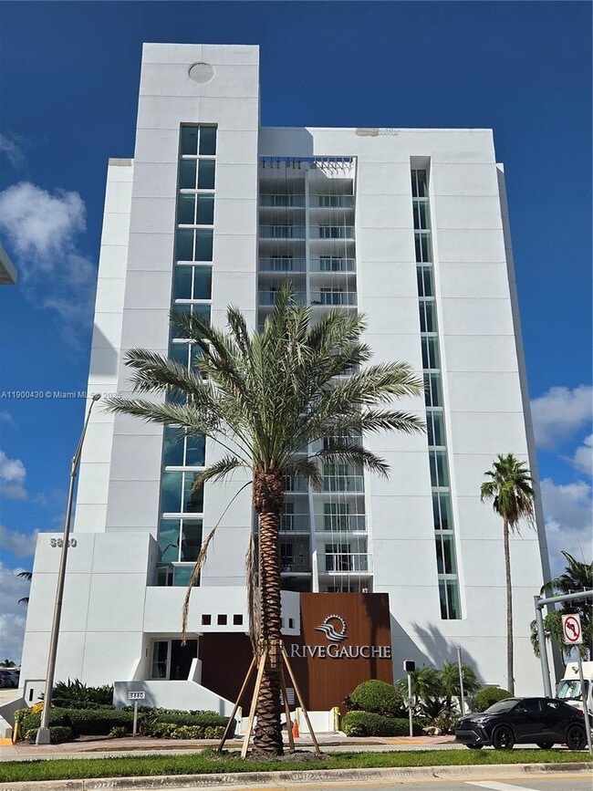 Photo - 5880 Collins Ave Unidad 806