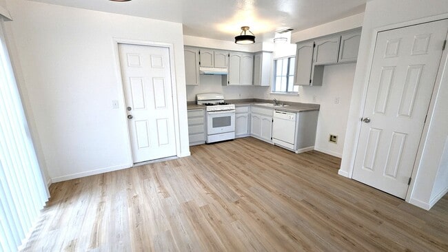 Photo - Sizeable 4 Bedroom 2 Bath Home on large co...