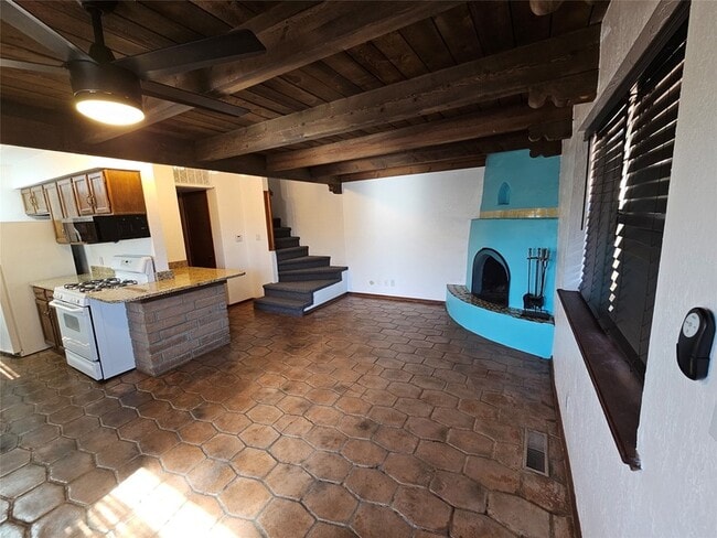 Photo - 809 Don Diego Ave