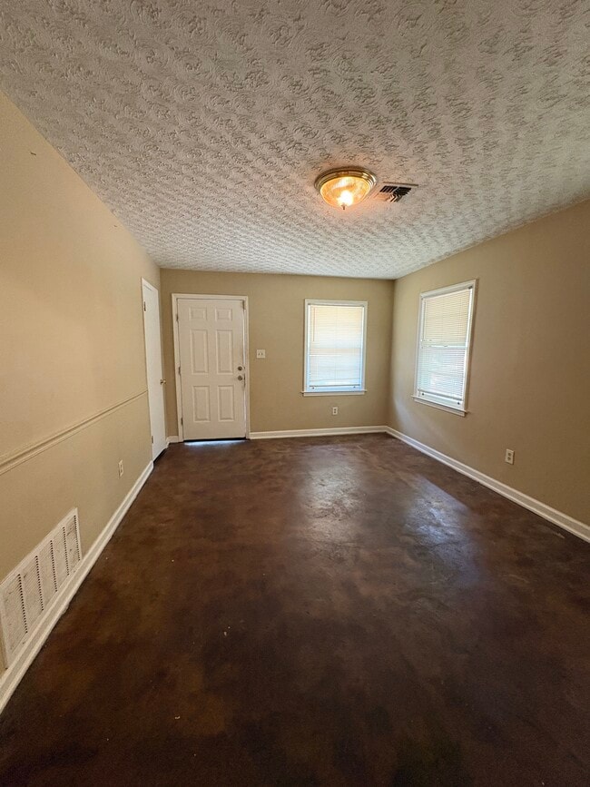 1814 Texas Ct