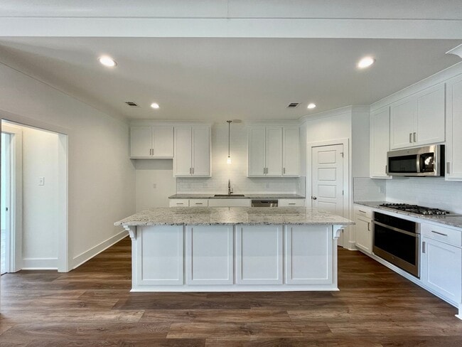 Photo - Waterfront home in River Hills Farm!