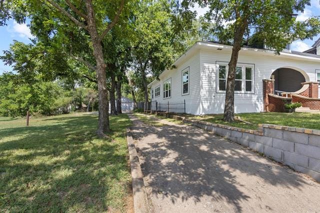 Photo - 421 W Morton St