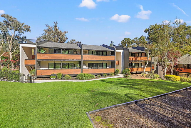 Photo - Lafayette Highlands