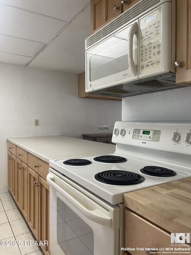 Photo - 144 S Halifax Ave Unidad 1