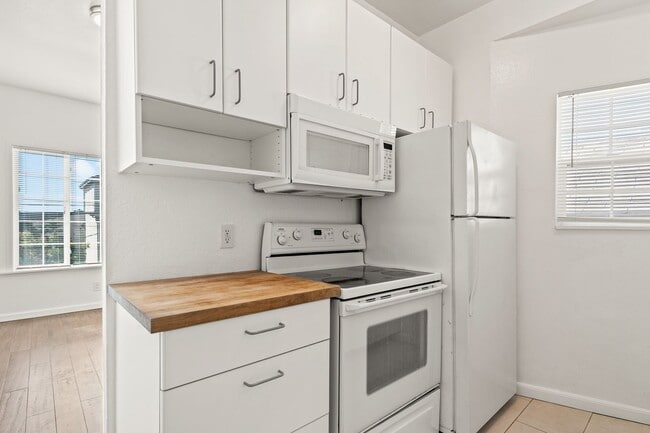 Photo - Fully Renovated 2-Bedroom in West Oakland McClymonds Neighborhood Unit 3