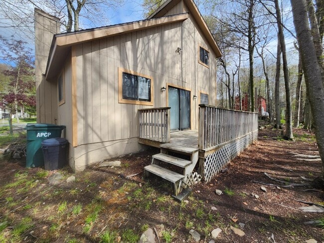 Photo - 940 Country Pl Dr