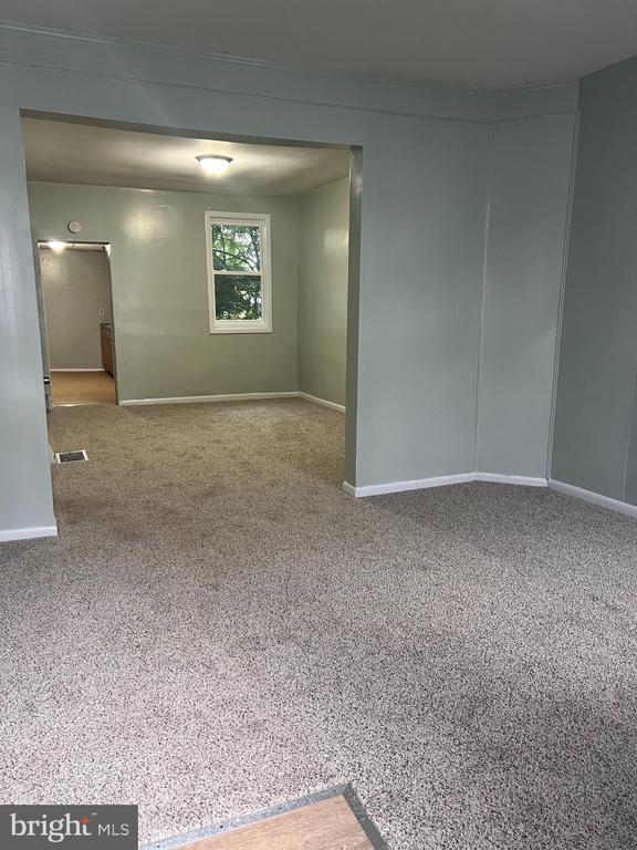 Building Photo - 609 Dauphin St Rental