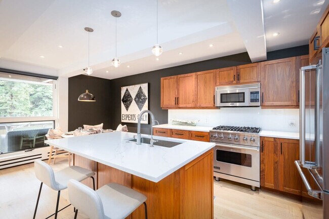 Photo - 600 E Main St Unidad FL2-ID1021499P