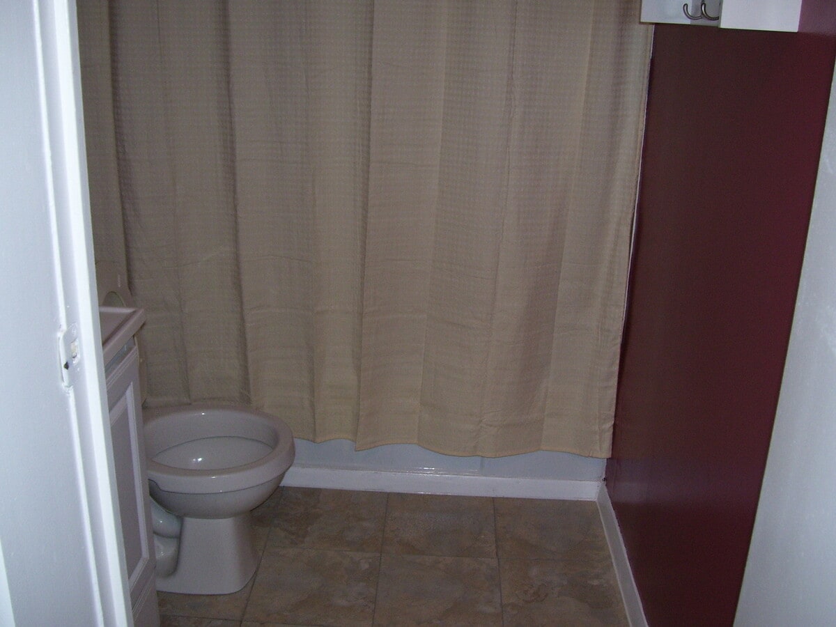 Photo - 3 Bedroom close to Cenntenial HS