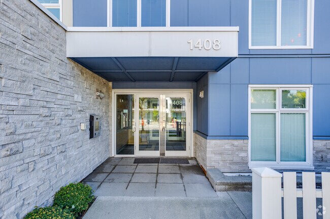 Entrance - Clark Park by Conwest