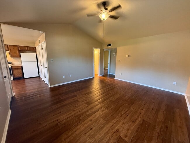 Photo - 2624 W C St