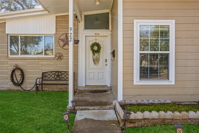 Photo - 922 Gilpin St