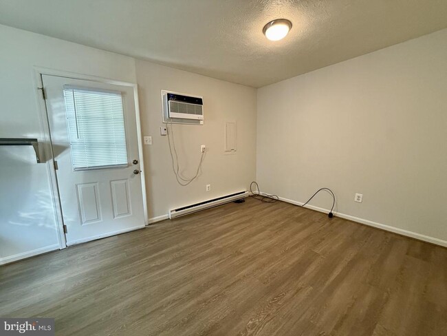 Photo - 23970 Maypole Rd Unit E