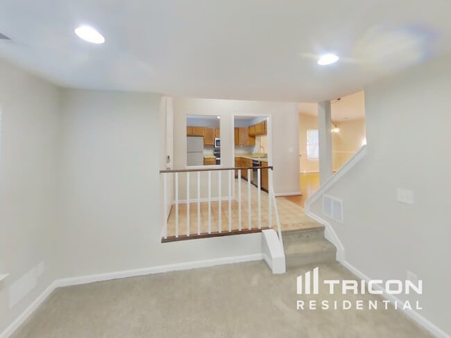 Photo - 1277 Collier Ln