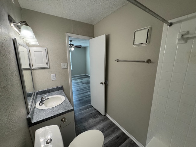 Photo - 2010 Estrada Pkwy Unit 22-101