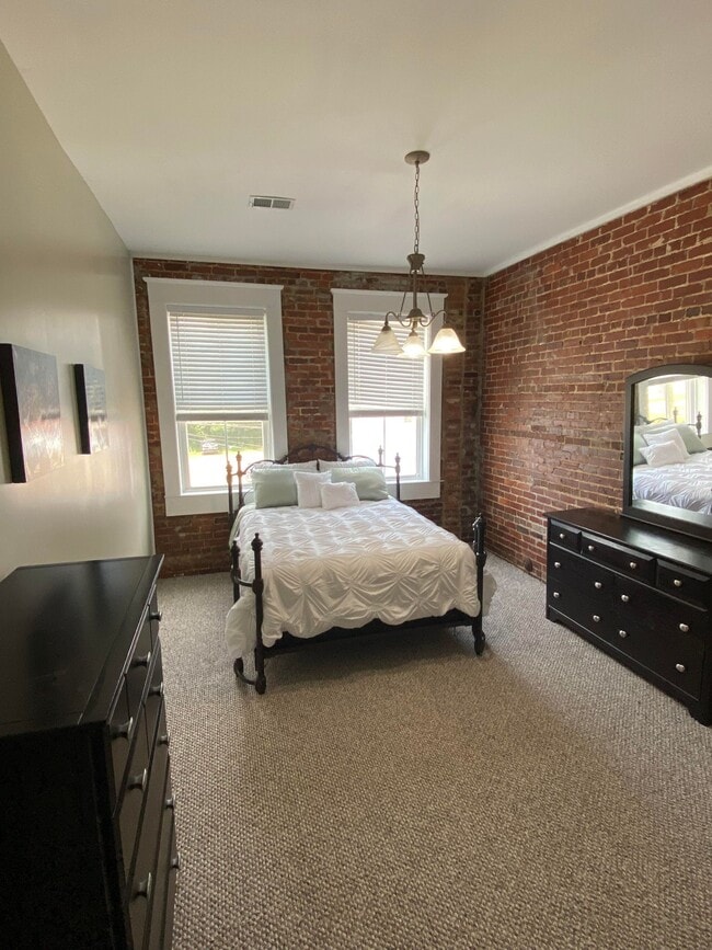Building Photo - 11 Pickens St NW Unit 11 Pickens Rental