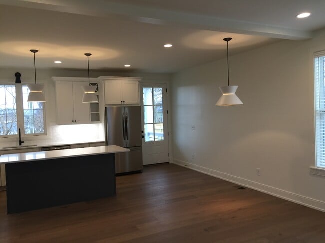 Photo - 1207 Sweetbriar Ave