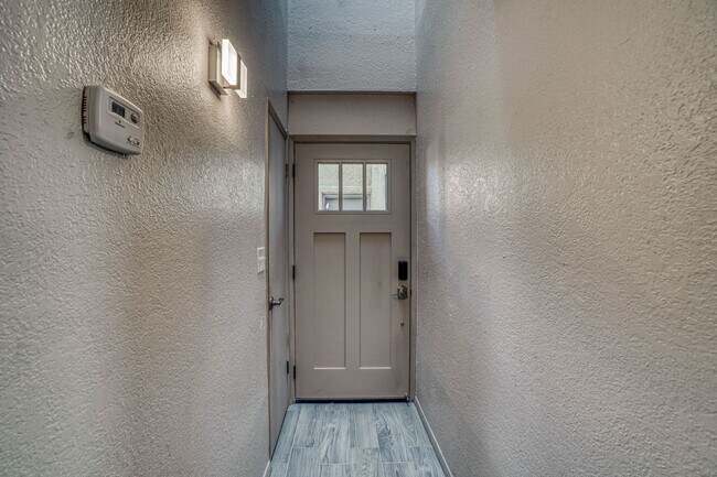 Photo - 311 Zenith Dr
