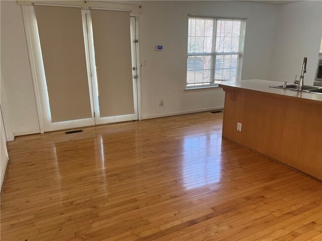 Photo - 6441 Wildwood Trail