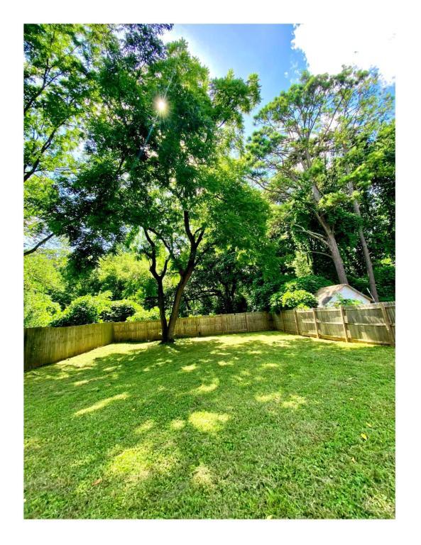 Photo - 1369 Gault St SE