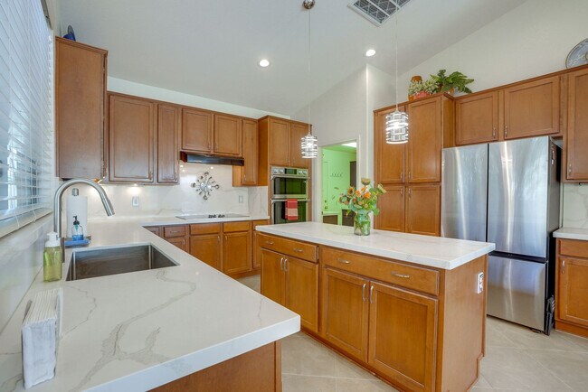 Photo - 15999 W Cambridge Ave Unidad SI ID1546040P