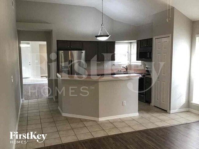 Photo - 1575 Pine Ct