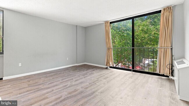 Photo - 801 Yale Ave Unidad 104