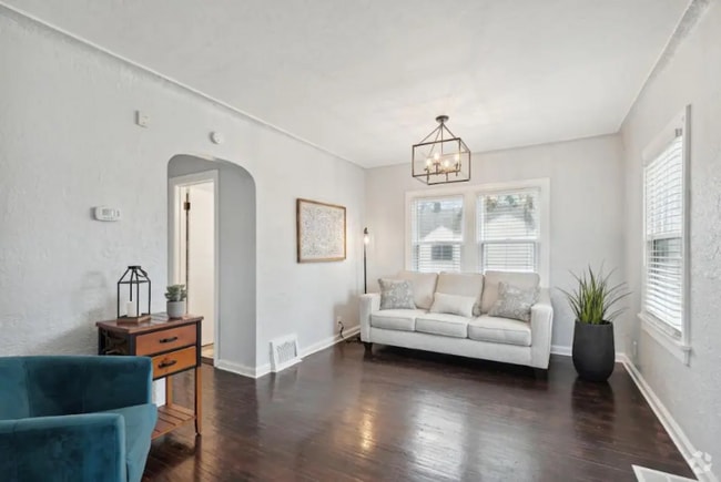 Building Photo - 1809 Rivard Rd Rental