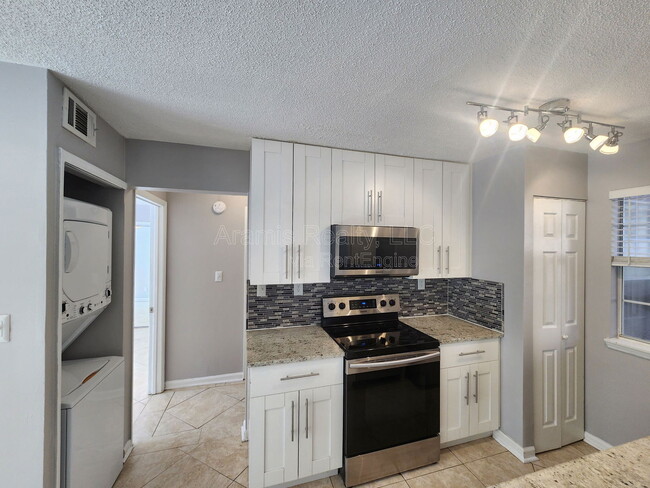 Photo - 311 Hawkstone Way