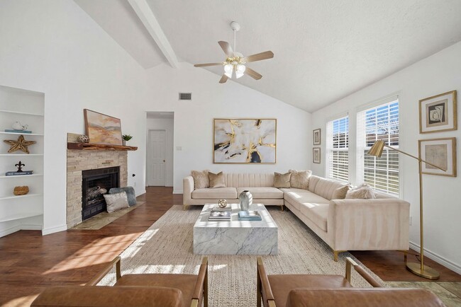 Photo - 2805 Pickett Dr