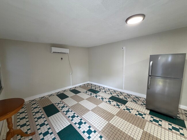 Photo - 1601 SW 63rd Ter Unit Efficency