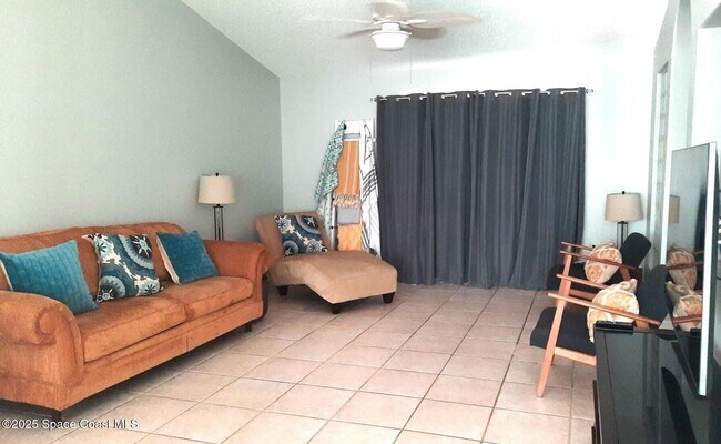 Photo - 114 Fontaine St