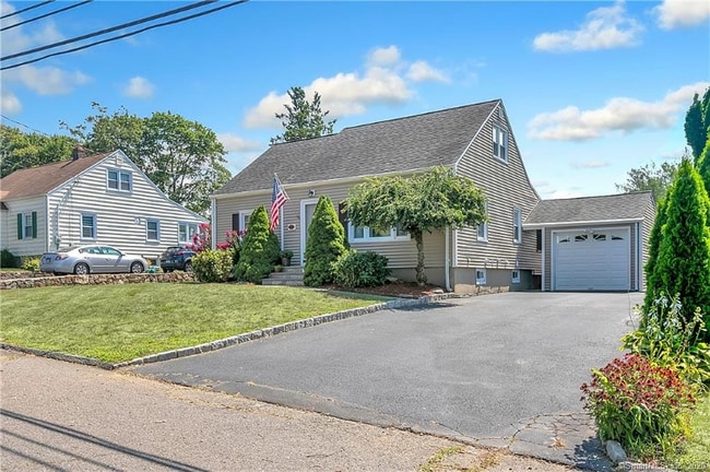 Photo - 111 Marcroft St