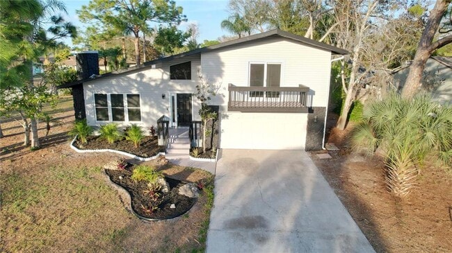 Building Photo - 5667 Creekwood Dr