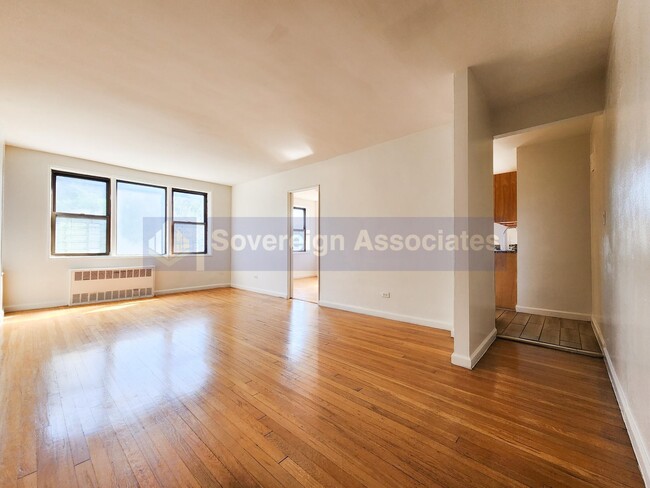 Photo - 6645 Broadway Apartment Unit 2H