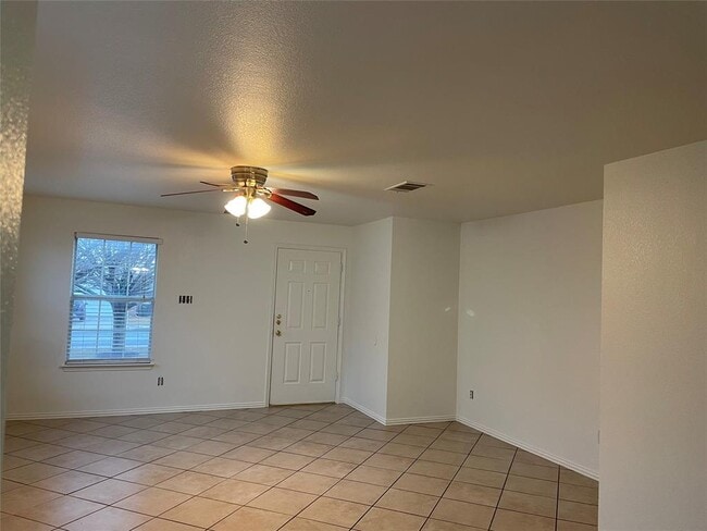 Photo - 289 Spring Branch Loop