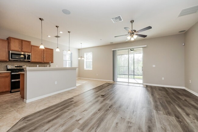 Photo - 6222 Twin Bridges Dr