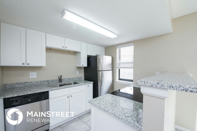 Photo - 8563 Dover Ct