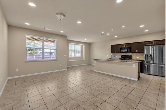 Photo - 2880 Donnell Dr Unit 2003