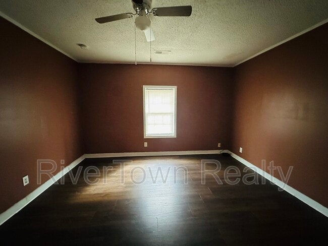 Photo - 1347 E Trigg Ave
