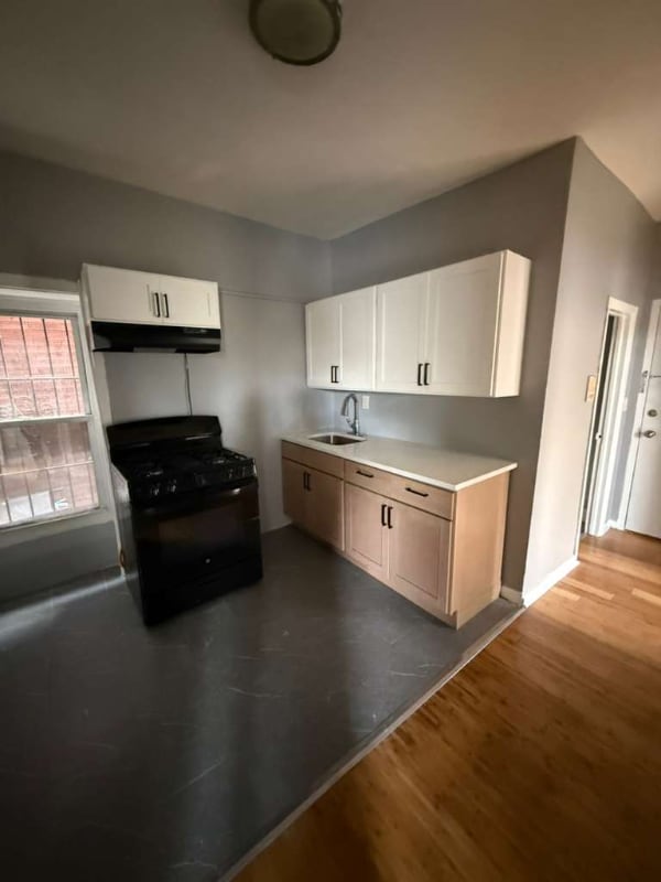 Photo - 300 Watchung Ave Unit 2