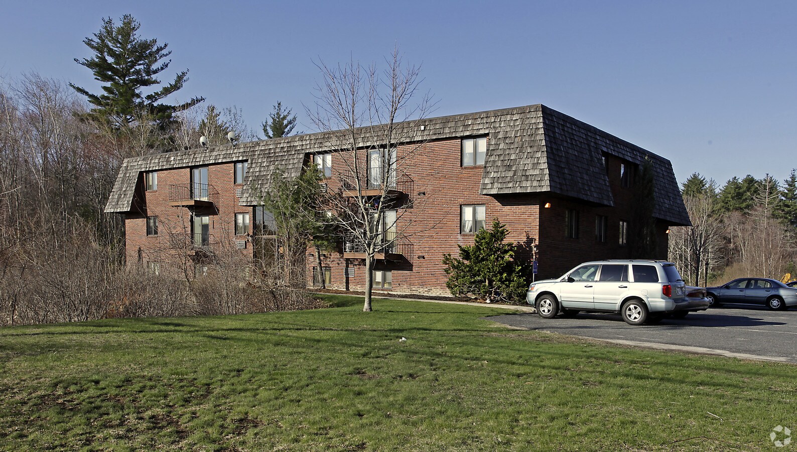 Lakewood Terrace Apartments - Lakewood Terrace Apartments